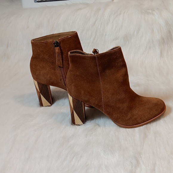 Matisse Katherine Chestnut Suede Boots Women - Picture 5 of 10